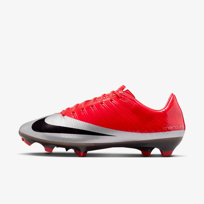 נעלי כדורגל MERCURIAL